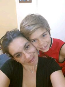 Dannielle Lowe pictured with her son (provided by family)